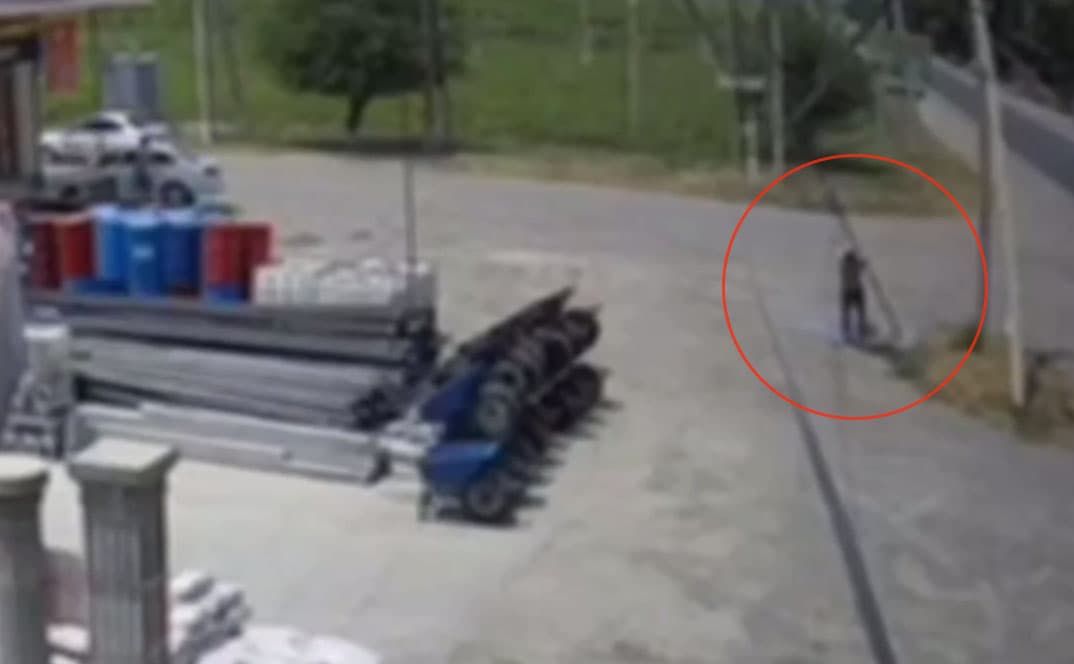 В Самаркандской области двое рабочих погибли от удара током