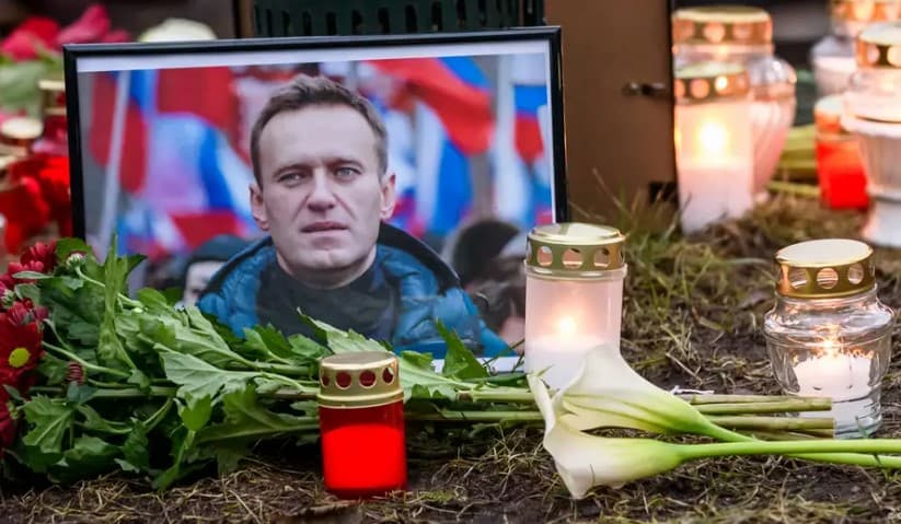 Der Spiegel: Бербок ярим йил Навалнийнинг алмашинувини блоклаган