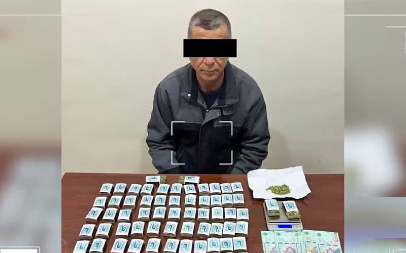 Сотрудник электросетей задержан с поличным при сбыте наркотиков в Джизакской области