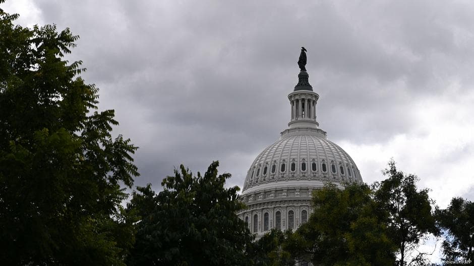AQSh senatorlari shatdaunni yakunlash maqsadida murosaga erishdi