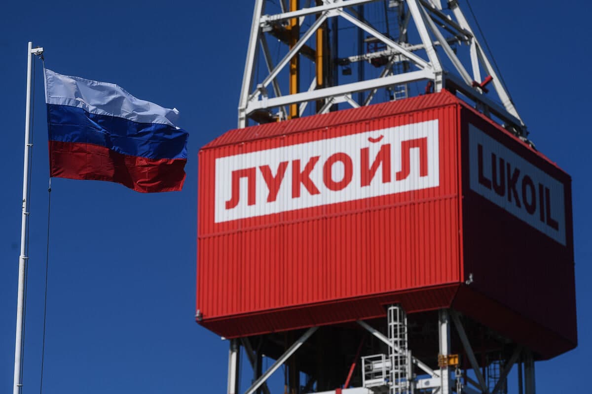Казахстан запросил у США разрешение на возможный выкуп активов «Лукойла»