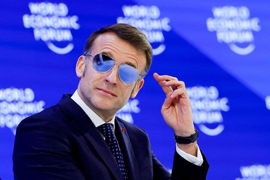 Макроннинг кўзойнаги iVision Tech компанияси қийматини 4 миллион долларга оширди