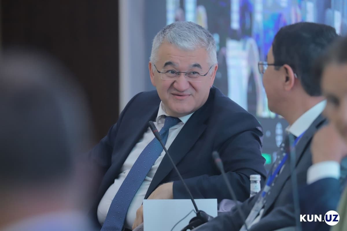 Советник президента по экономической политике Равшан Гуломов освобожден от должности