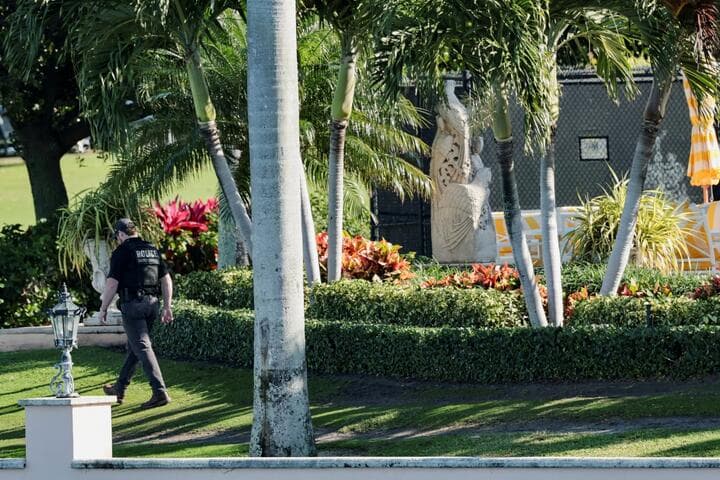 В США мужчина пытался проникнуть в резиденцию Трампа