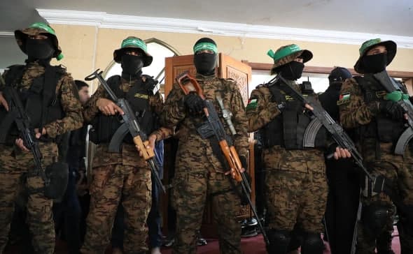 Tramp garovga olinganlarni qaytarishdan bosh tortgani uchun Hamasga «jahannam» bilan tahdid qildi