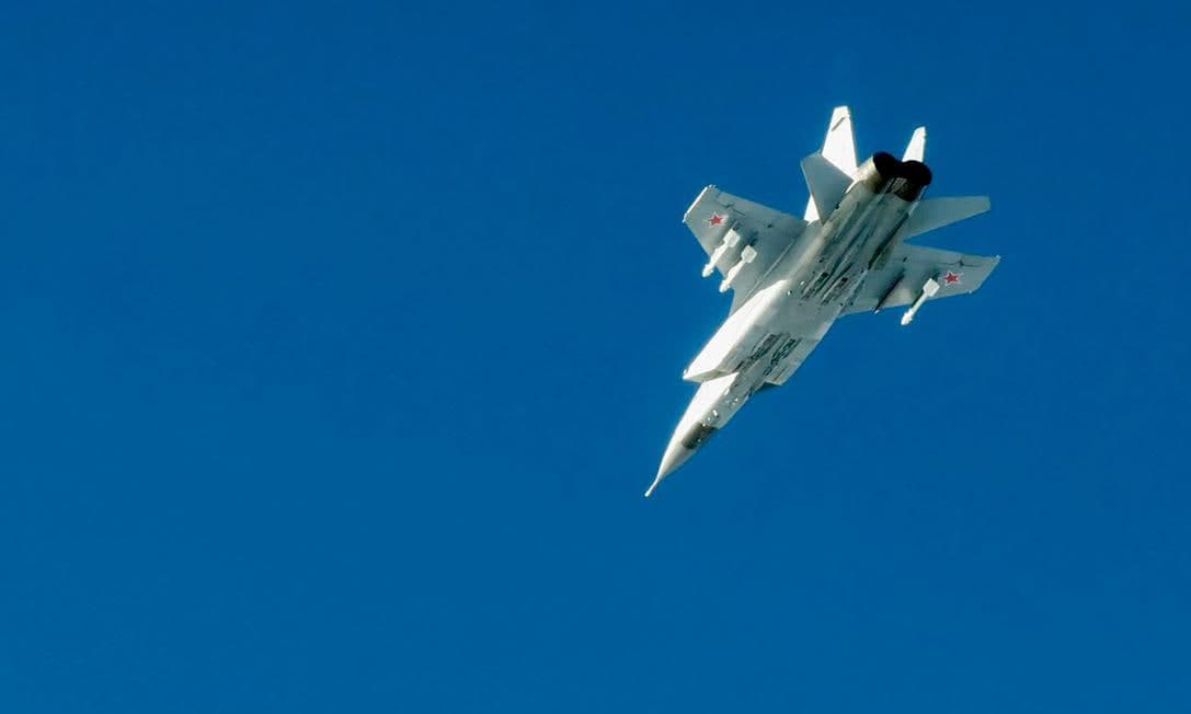 FXX MiG-31 qiruvchi samolyotini olib qochishga urinish to‘xtatilganini bildirdi