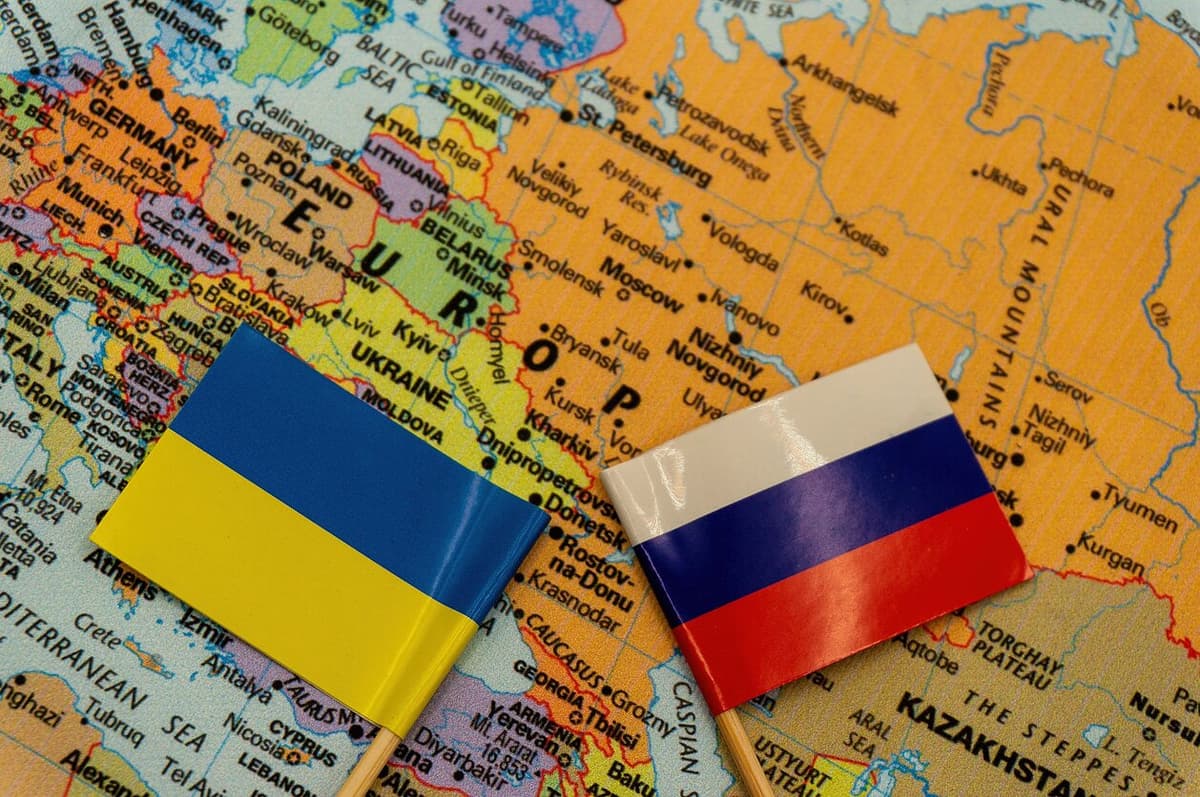 Россия Украинага ғарб тинчликпарвар кучлари келишига яна қарши чиқди