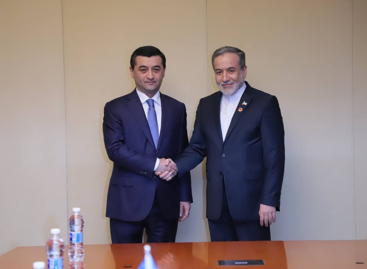 Baxtiyor Saidov Xitoyda Eron tashqi ishlar vaziri bilan uchrashdi