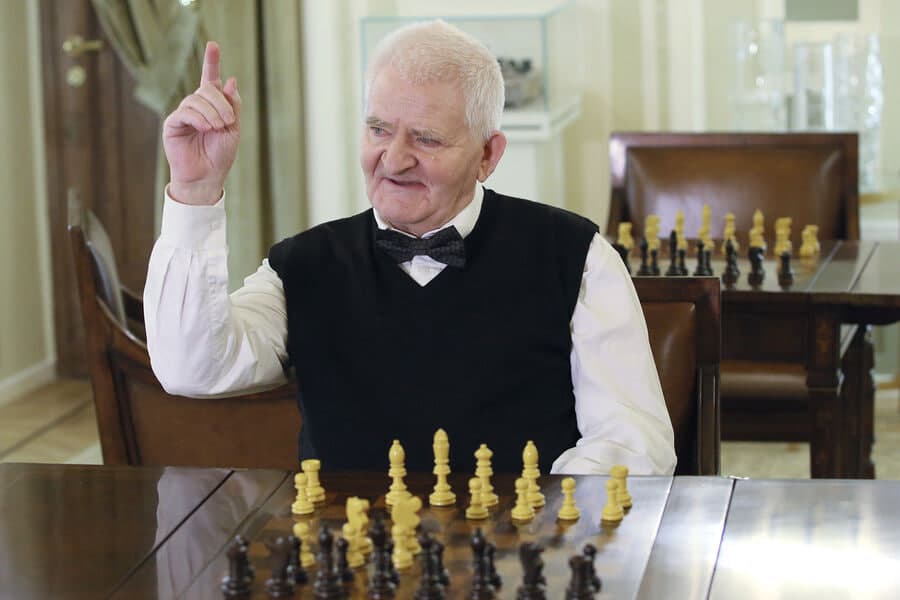 Shaxmat bo‘yicha 10-jahon chempioni Boris Spasskiy vafot etdi