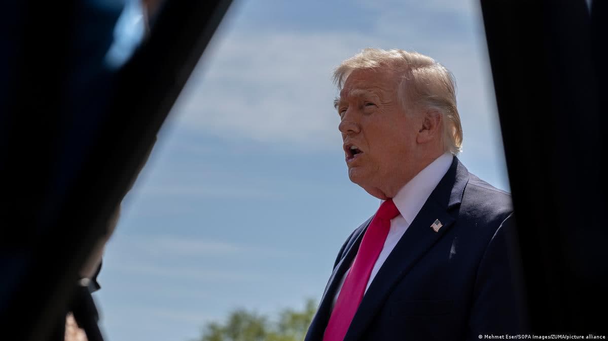 Трамп: Иран хочет открыть Ормузский пролив, чтобы зарабатывать 500 миллионов долларов в день