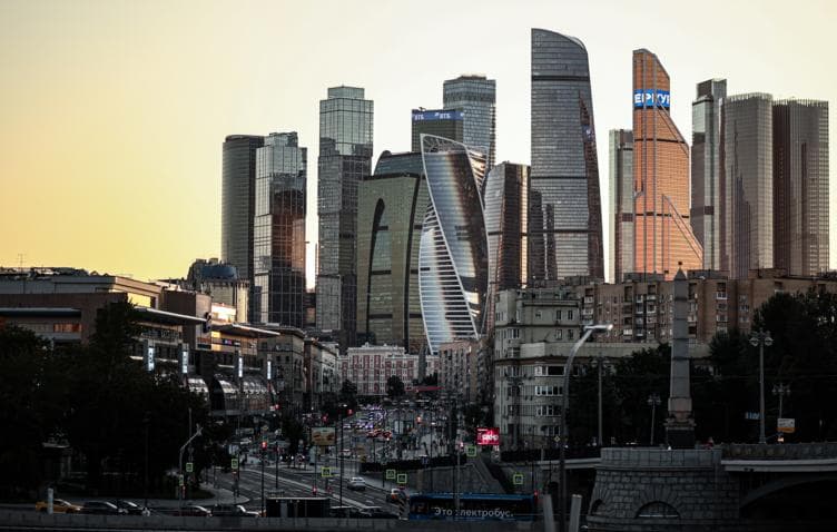 "Moskva-Siti"da VTB dronlar tahdidi tufayli masofaviy ishlashga o‘tdi