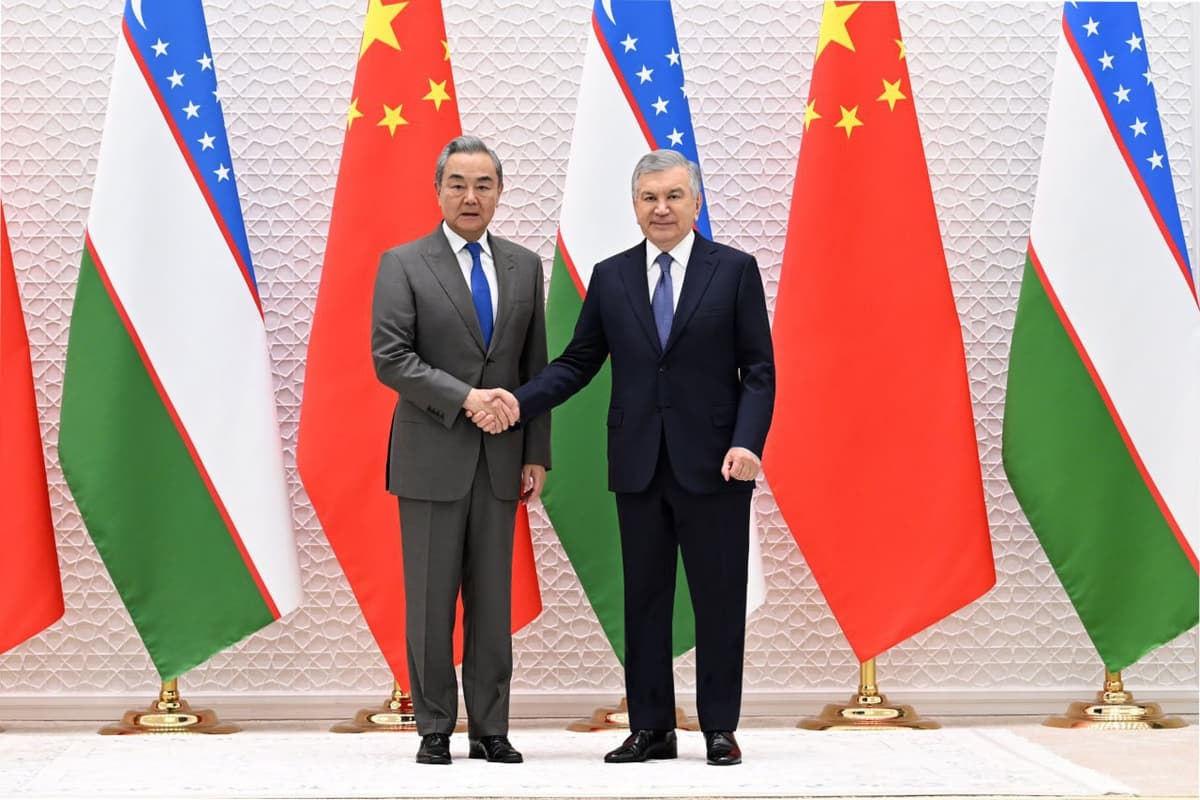President Mirziyoyev receives China’s Foreign Minister to discuss expanding strategic partnership
