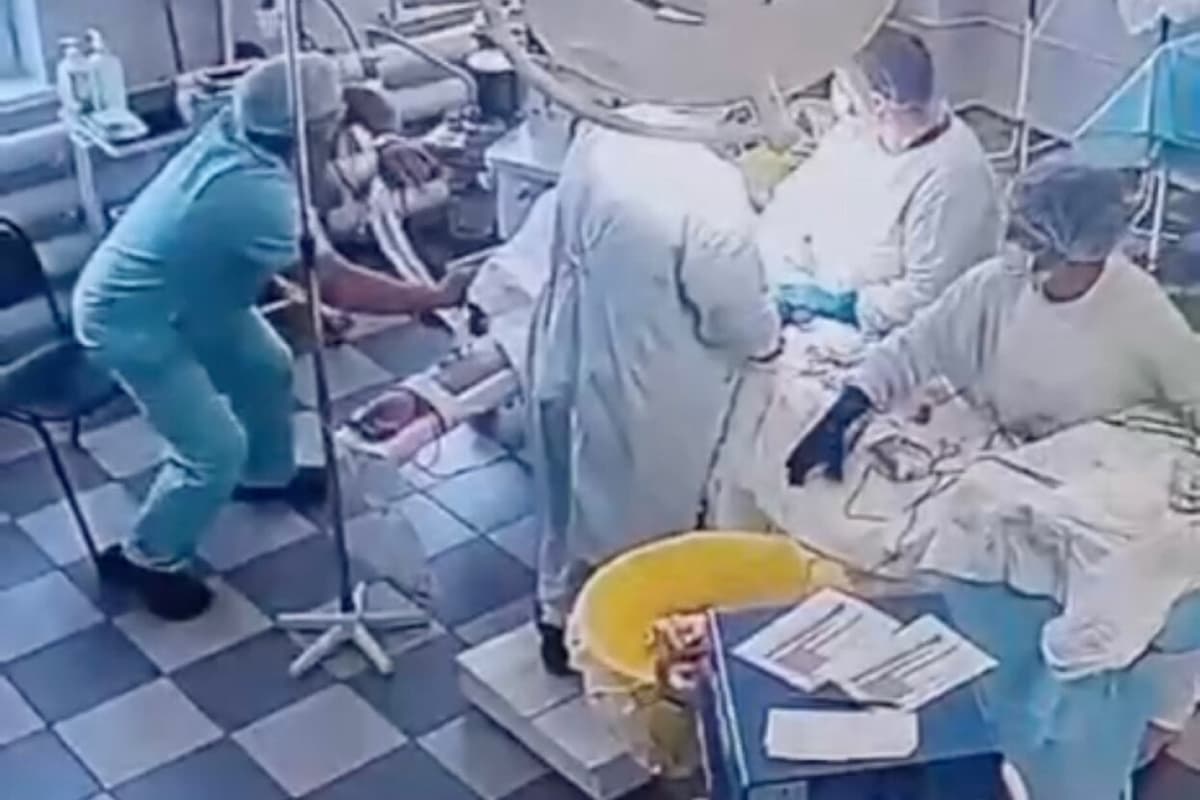 Kamchatkadagi onkologiya dispanserida zilzila vaqtida jarrohlar ishini davom ettirdi (video)