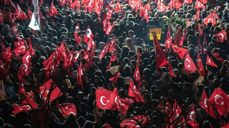 Turkey gripped by protests after opposition leader İmamoğlu’s arrest