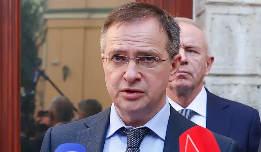 Кремл Мединскийни яна Украина билан музокараларга жўнатади