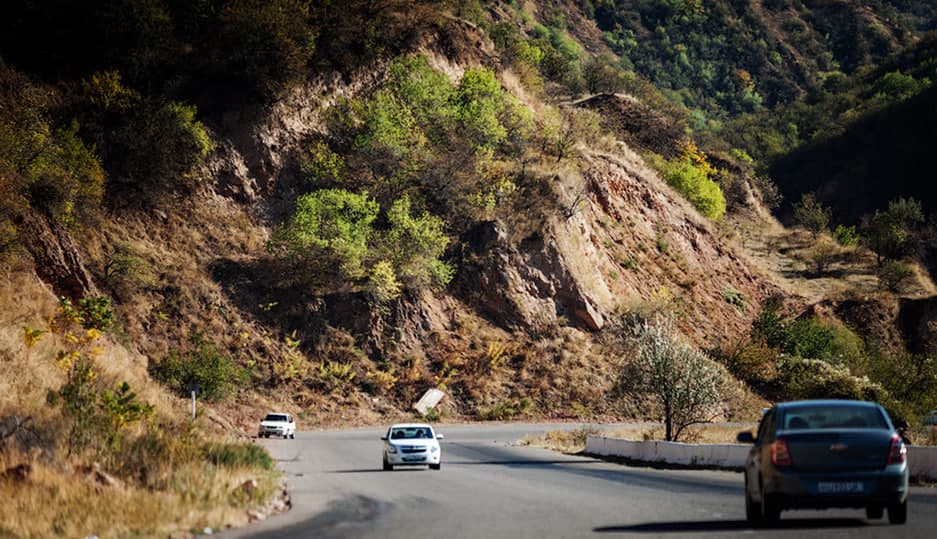 Toshkent viloyatida ayrim yo‘l uchastkalarida tezlik 80 km/soatgacha tushiriladi