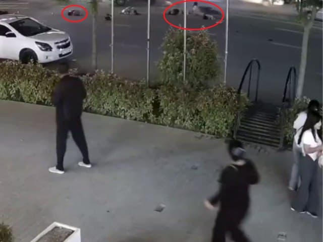 Самарқандда Lacetti пиёдалар йўлакчасидан ўтаётган ўнга яқин кишини уриб кетди