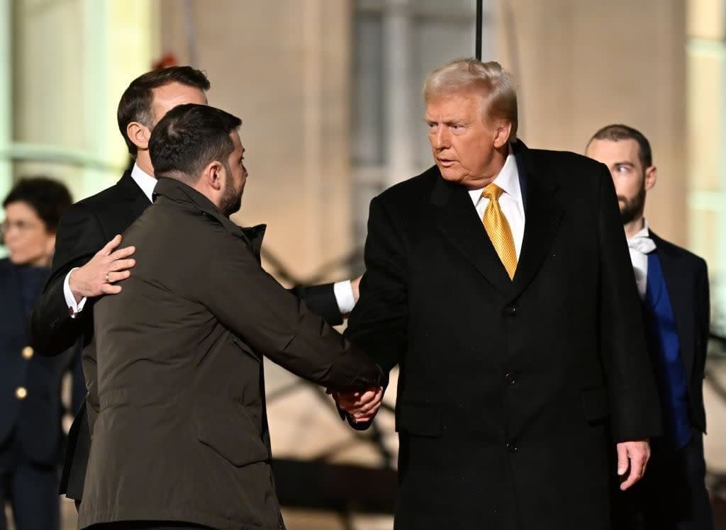 Bloomberg: Tramp ma’muriyati Pasxagacha Ukrainada o‘t ochishni to‘xtatishga erishmoqchi