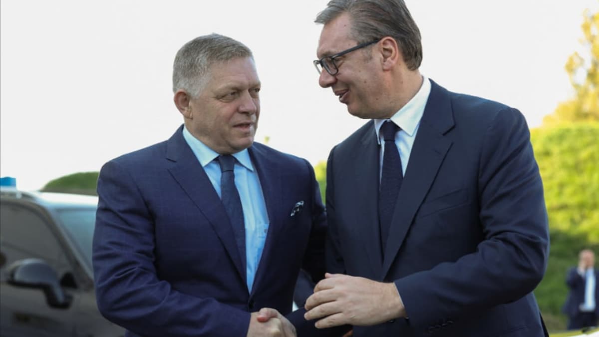 NATOning uch davlati Vuchich va Fitso samolyotlarining Moskvaga uchishini taqiqladi