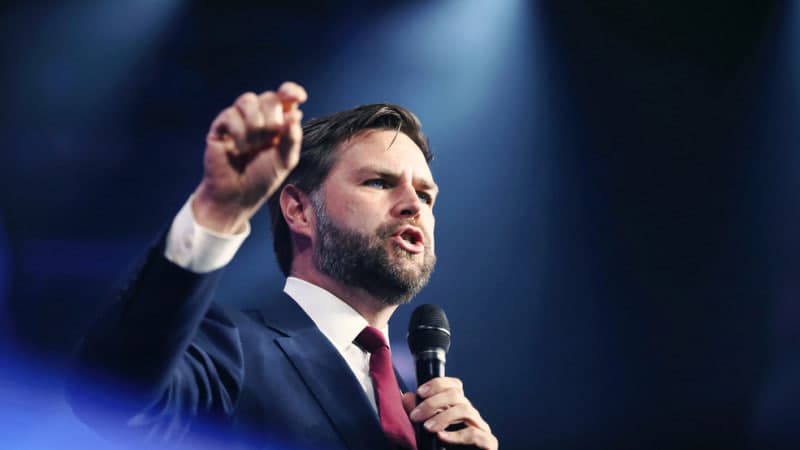 Вэнс заявил о конце «бесспорного доминирования» США в мире