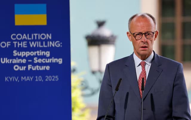 Germaniya kansleri Ukrainaga yetkaziladigan qurol-yarog‘larga oid ma’lumotlarni maxfiylashtirdi