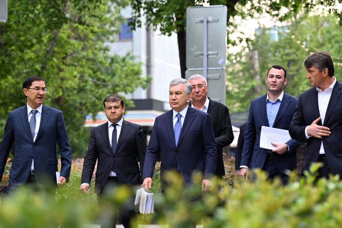 Шавкат Мирзиёев Мирзо Улуғбек туманидаги гастрономик туризм кўчаси фаолияти билан танишди