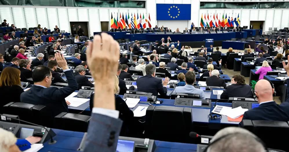 Yevroparlament Ukraina tinch aholisini qiynoqqa solganlarni jazolashga chaqirdi