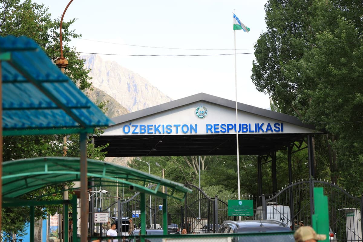 Customs posts serving Uzbek enclaves in Kyrgyzstan move to 24-hour regime