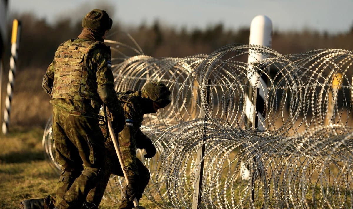Estoniya Rossiya bilan chegarada mudofaa chizig‘ini qurishni boshladi