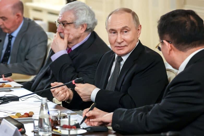 Putin praises Saida Mirziyoyeva’s efforts to strengthen Russia–Uzbekistan youth ties