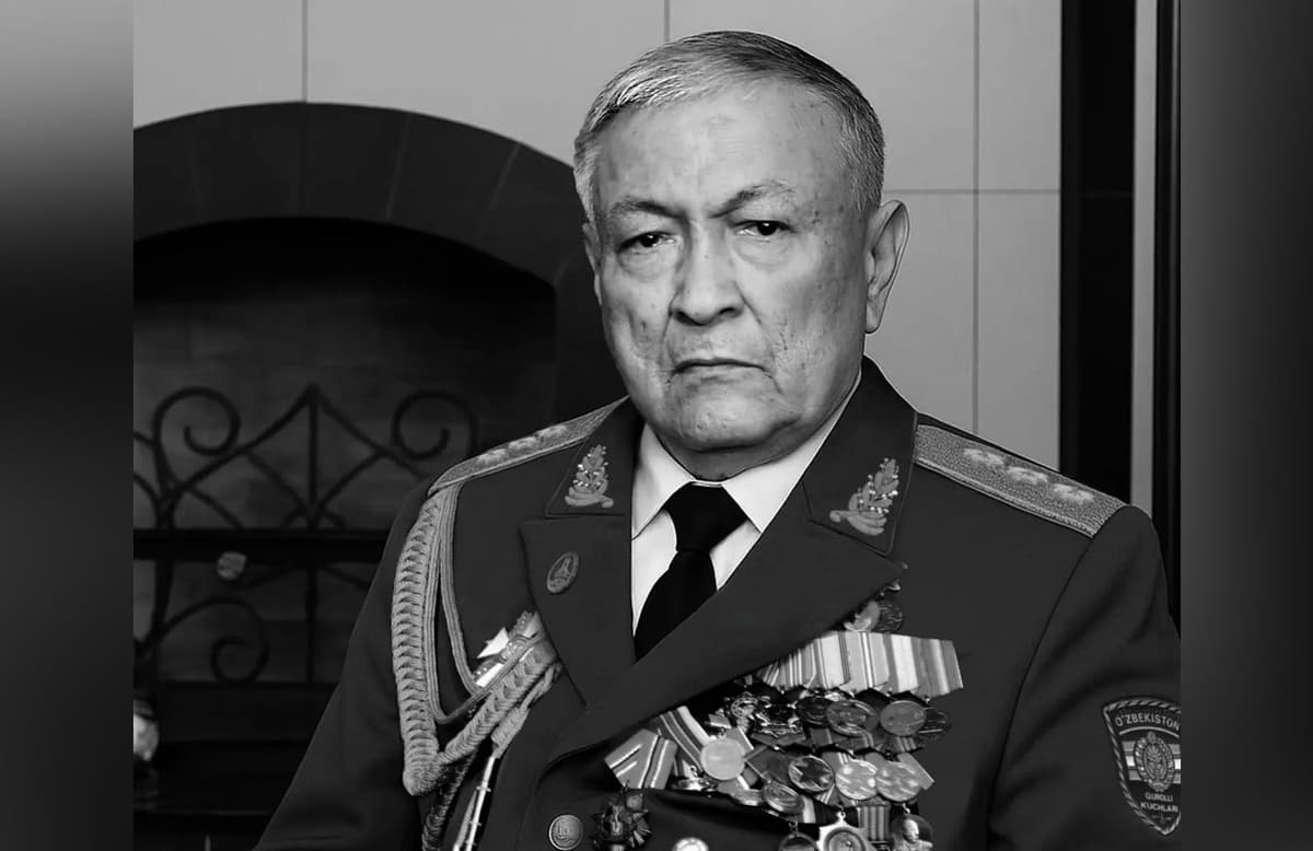 Умер первый министр обороны Узбекистана Рустам Ахмедов