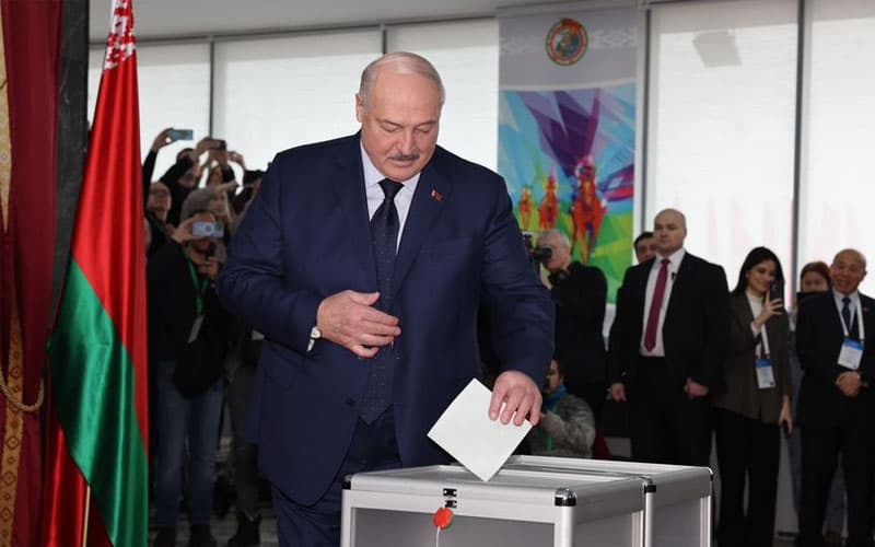 Belarusda Aleksandr Lukashenko yettinchi prezidentlik muddatiga qayta saylandi