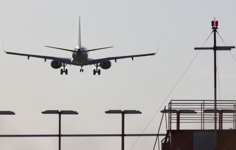 "Turkmaniston" aviakompaniyasi Rossiyaga reyslarni martgacha bekor qildi