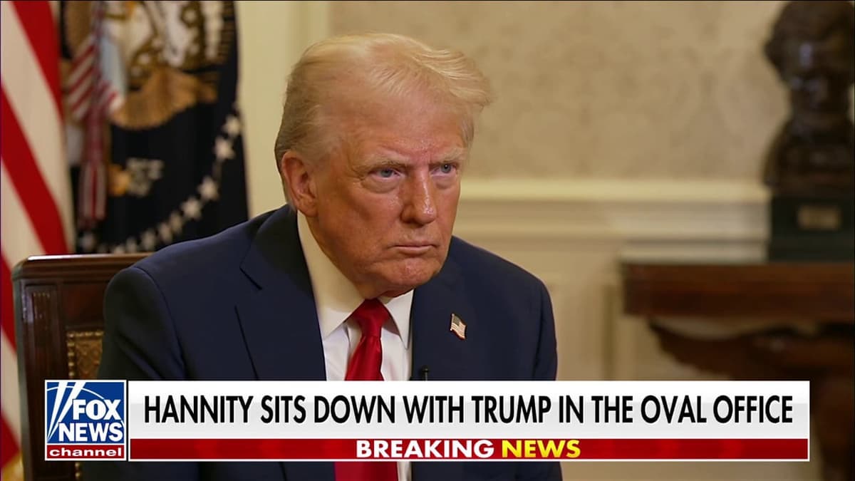 Трамп — Зеленский ҳақида: «У фаришта эмас, у бу урушга йўл қўймаслиги керак эди»