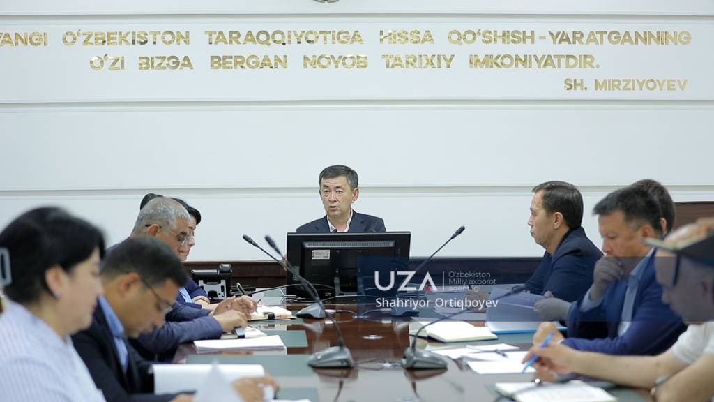 Sirdaryolik rahbarlar o‘zbek tili bo‘yicha diktantda salbiy natija qayd etgani ma’lum bo‘ldi