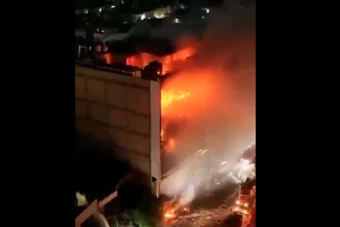 Iroqdagi savdo markazida yong‘in: 80 ga yaqin kishi halok bo‘lgan (video)