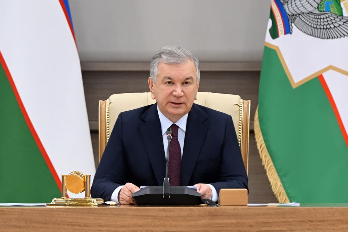 Мактабларда 60 минг ўқитувчи 8-12 млн сўм маош оляпти — президент