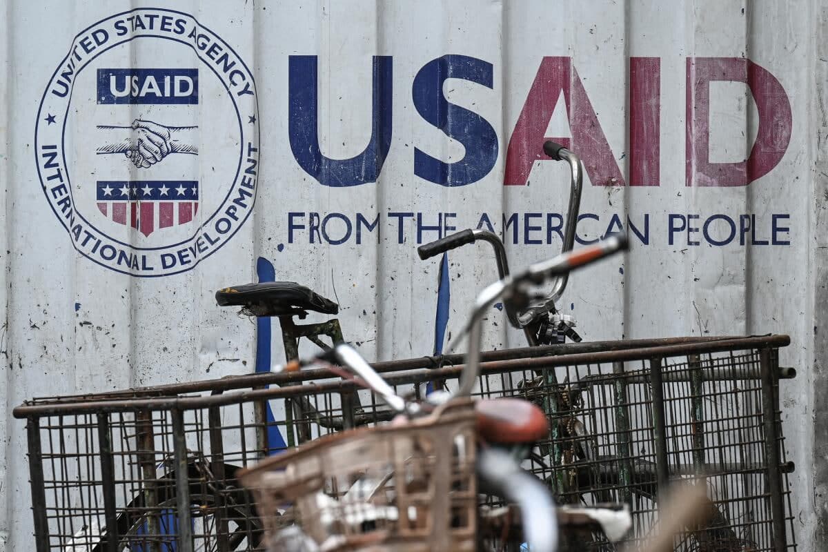 Администрация Трампа прекратила 90% выплат через USAID