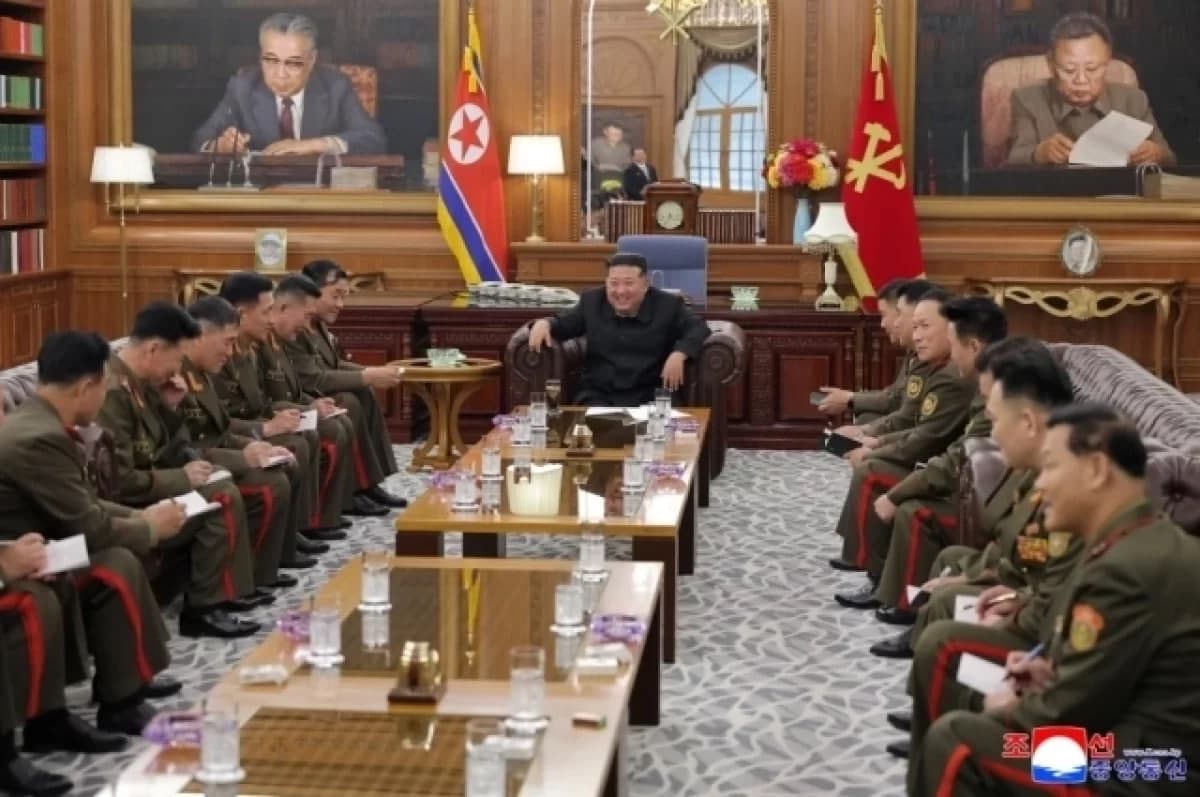 Kim Chen In Kursk viloyatini ozod qilishda ishtirok etgan harbiylarni taqdirladi