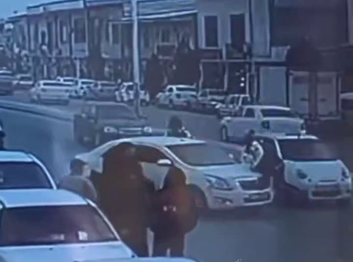 В Бухарской области сбили сотрудника ДПС