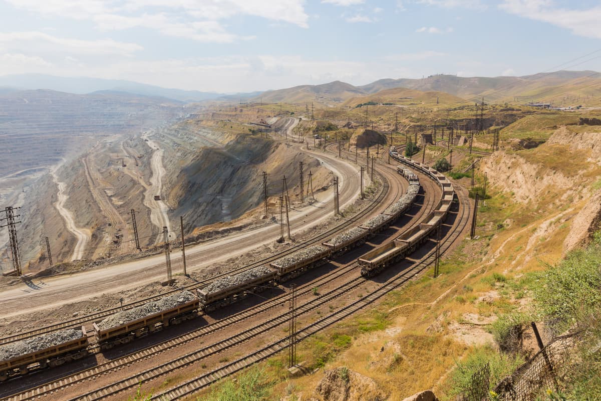 Uzbekistan ranks far below resource-rich nations in per-capita mineral wealth