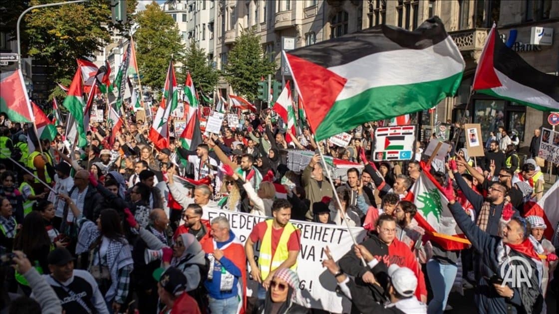 Germaniyada faollar Isroilga qurol yetkazib berishni to‘xtatishni talab qildi