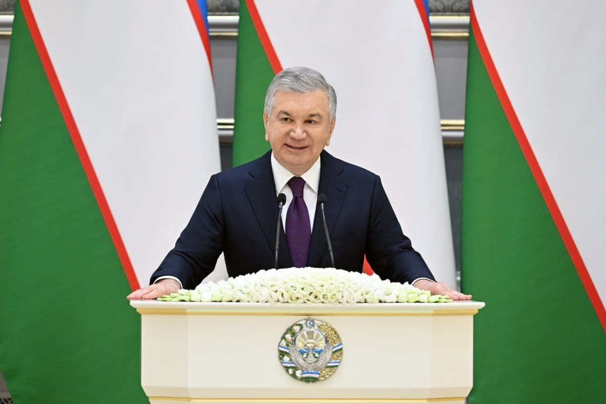 Shavkat Mirziyoyev qishloq xo‘jaligi sohasi vakillari bilan uchrashuv o‘tkazmoqda