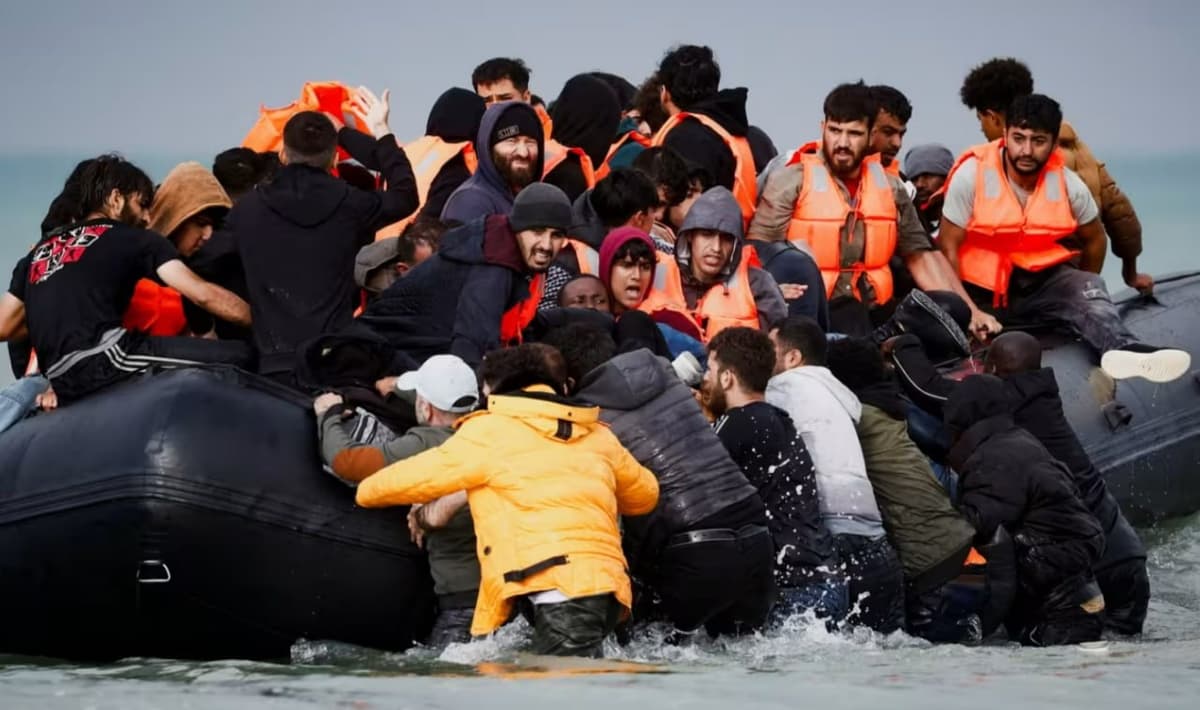London va Parij migrantlar almashinuvi bo‘yicha kelishuvni muhokama qilmoqda