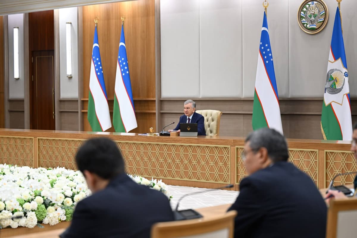 Президент: Энергия тежамкор қурилиш материалларига ўтиш вақти келди