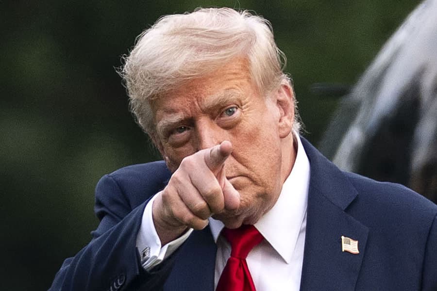 Трамп якуний келишув учун Эронга 60 кун муҳлат берди