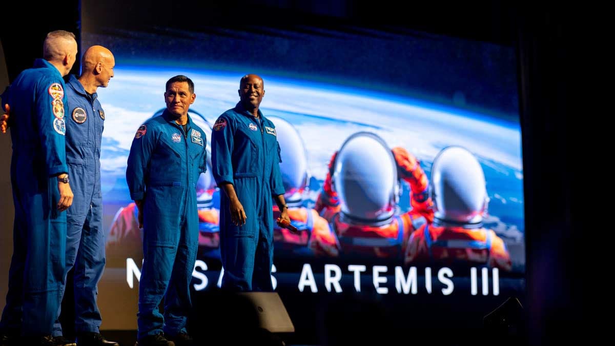 «Артемида-3» учун астронавтлар танланди