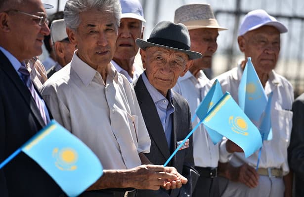 Nursulton Nazarboyev 2018 yilni Qozog‘istonda O‘zbekiston yili deb e'lon qildi