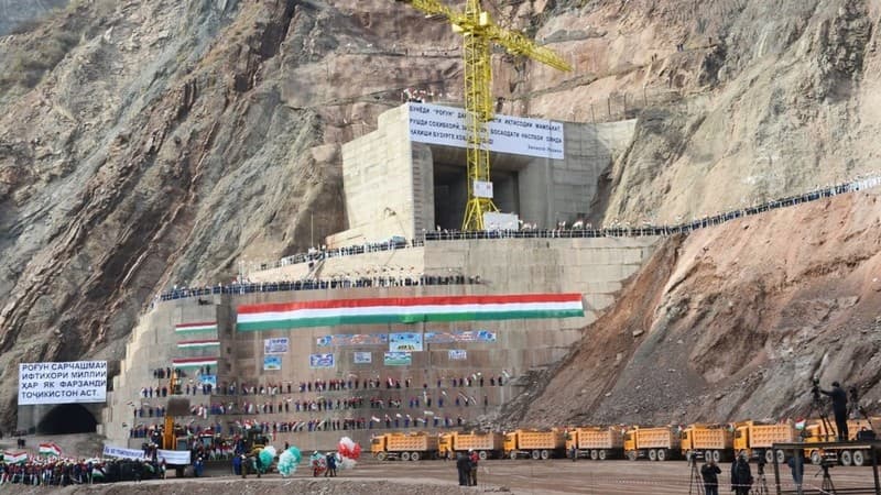 Italiya kompaniyasi rahbari Imomali Rahmonga Rog‘un bo‘yicha va'da berdi