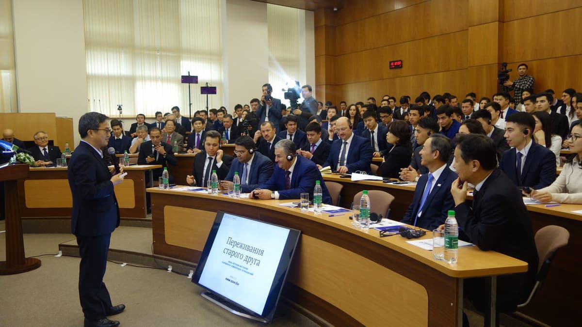 Корея Республикаси бош вазири ўринбосари Инҳа университетига борди
